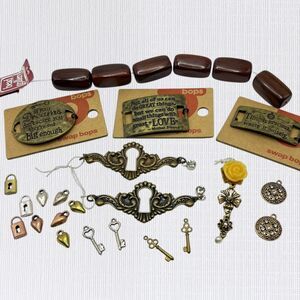 Lot Charms Pendants Wood Beads Retro Jewelry Making Craft Supplies Lock Key DIY